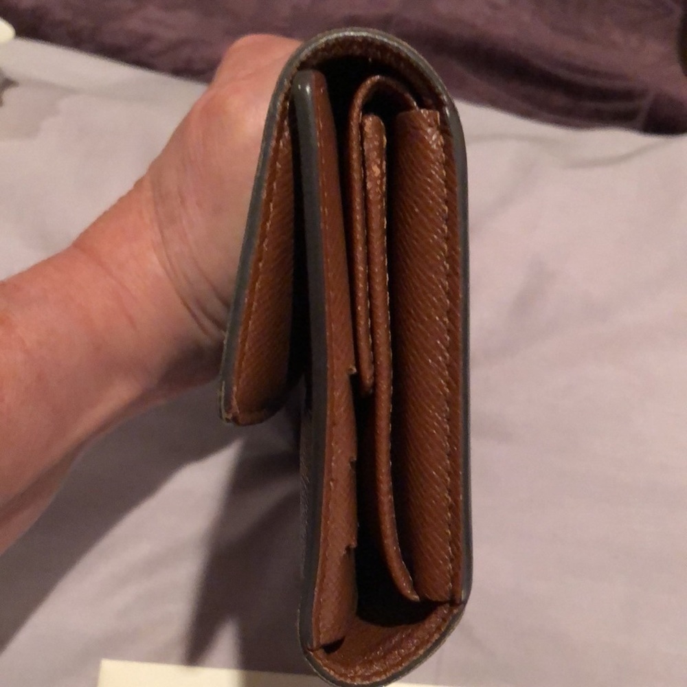 Louis Vuitton International Wallet - Picture 3 of 10
